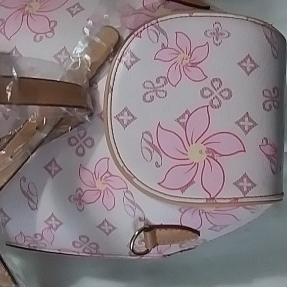 P backpack - Picture 4 of 8